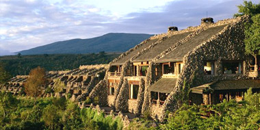 Ngorongoro Serena Safari Lodge, Außenansicht